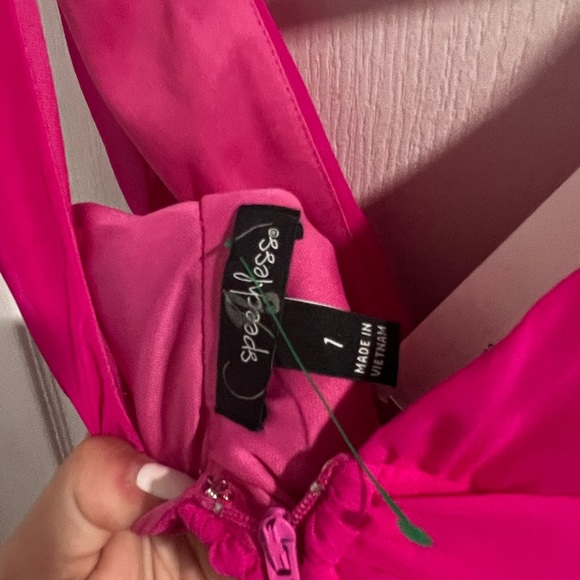 Dress - Picture 4 of 4